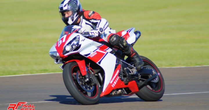 Las motos entrenaron en el Autódromo de Concordia.